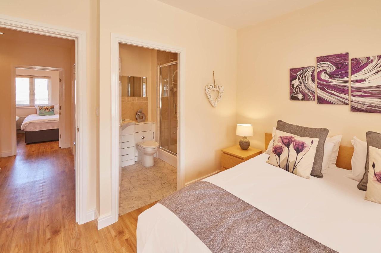 Host & Stay - The Scuttlebutt Townhouse Whitby Bagian luar foto